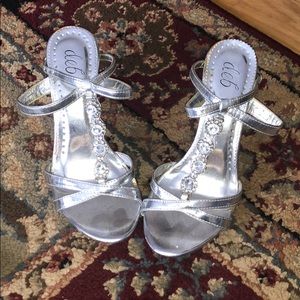 Silver dress heels